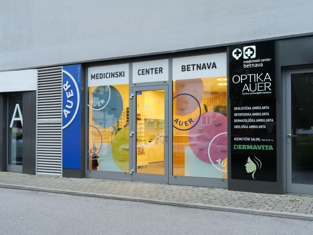 optika-auer-maribor-1-DSCF7737
